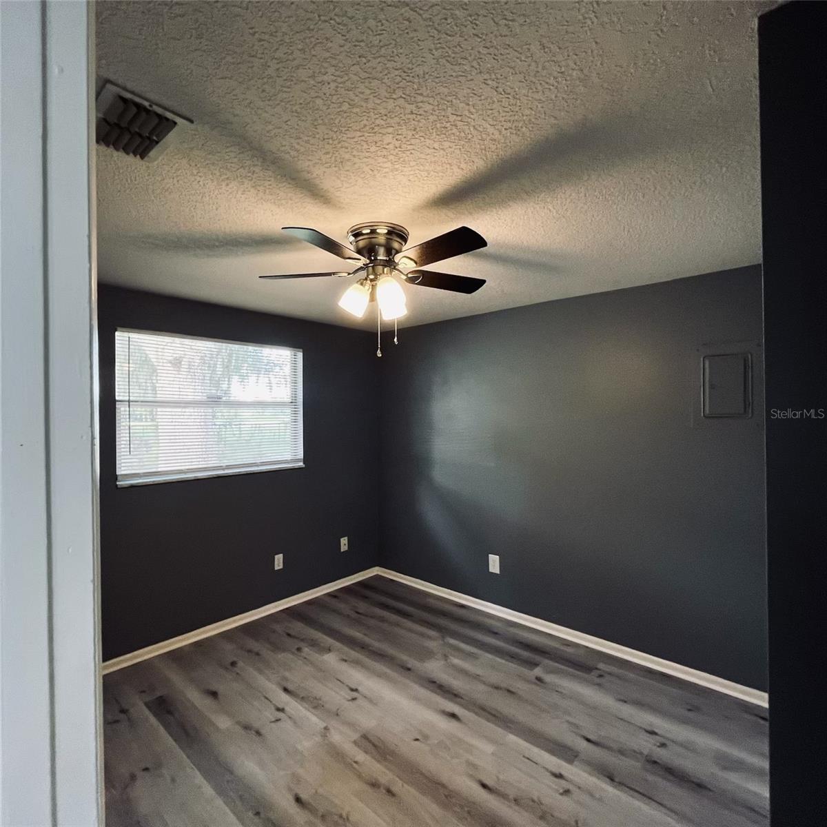 5452 LISA CIR — photo 27