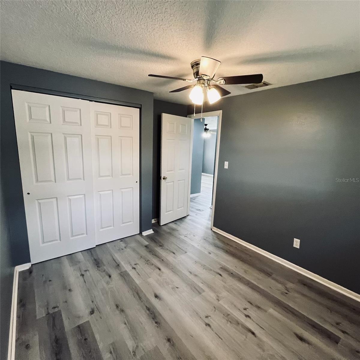 5452 LISA CIR — photo 29