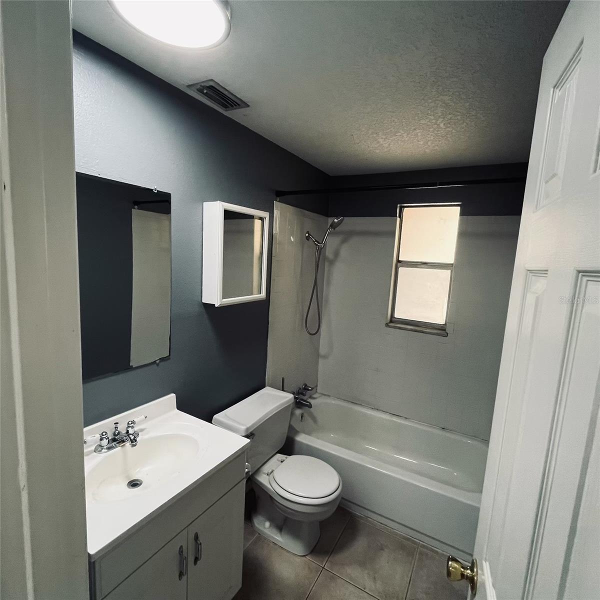 5452 LISA CIR — photo 25