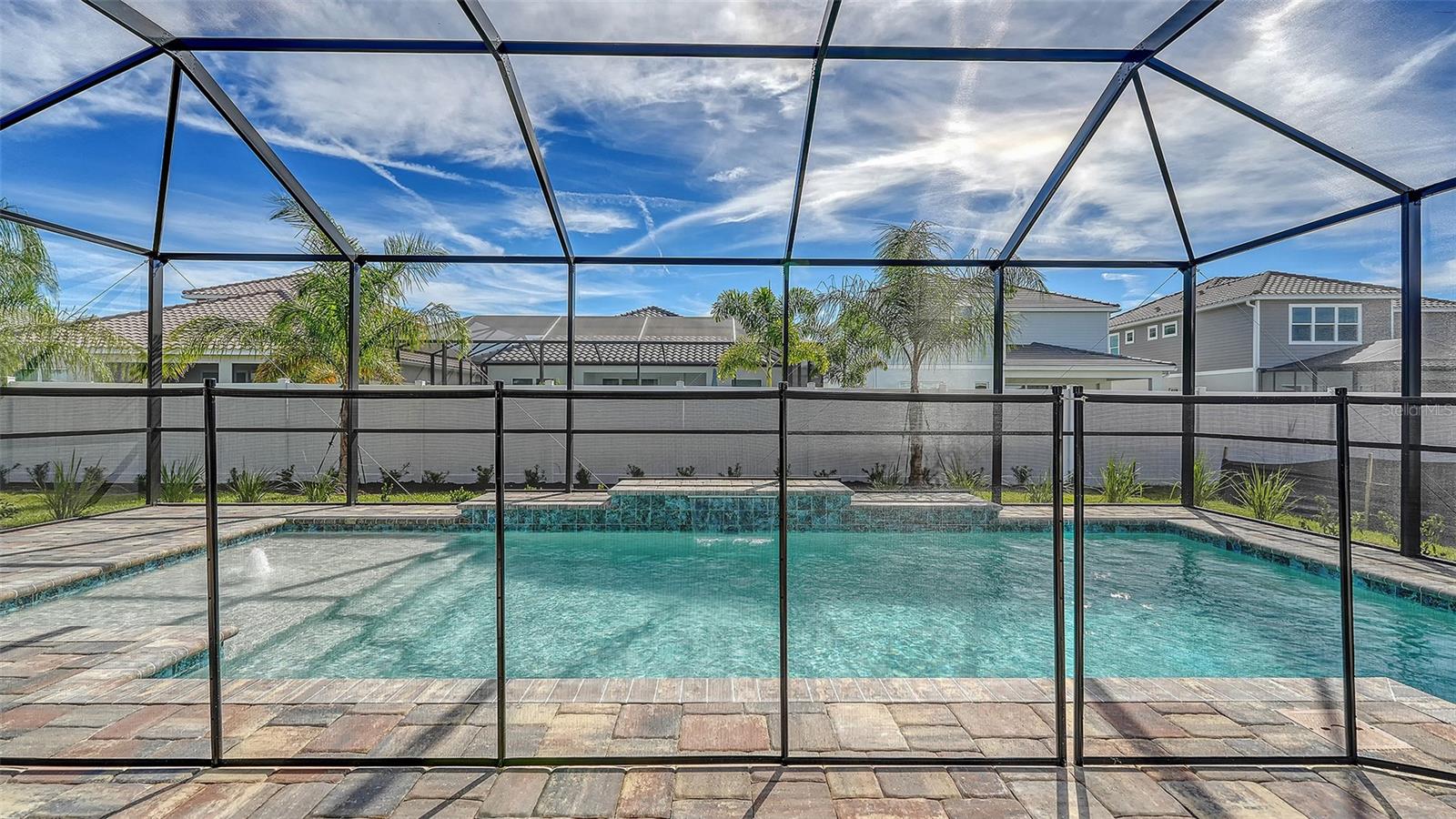 8201 SCARLETBUSH DR — photo 37