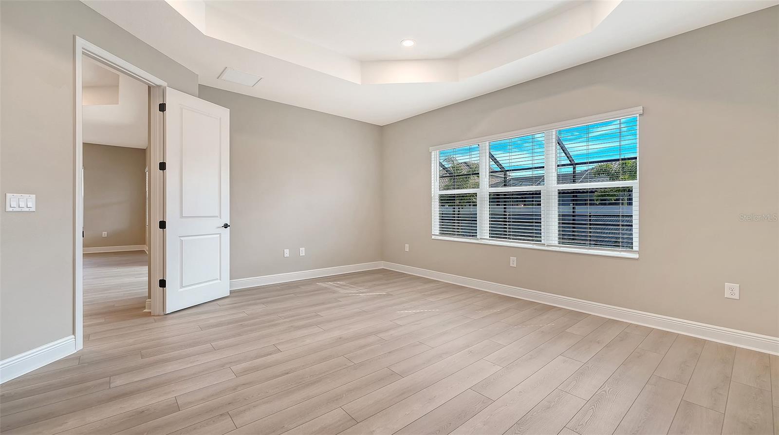 8201 SCARLETBUSH DR — photo 21