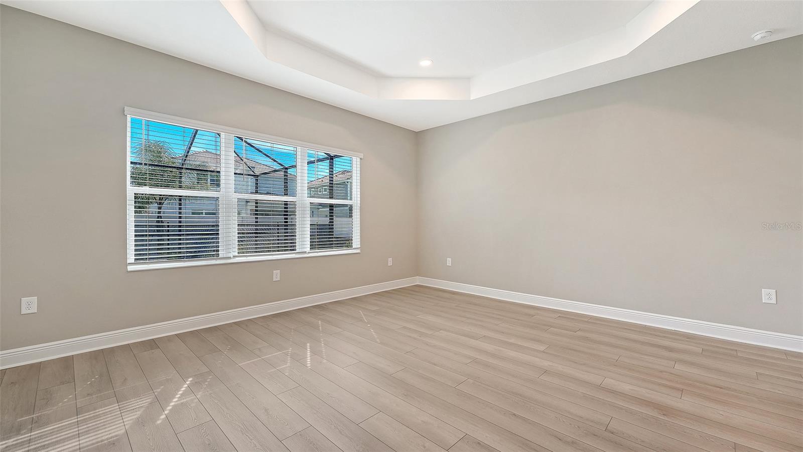 8201 SCARLETBUSH DR — photo 19