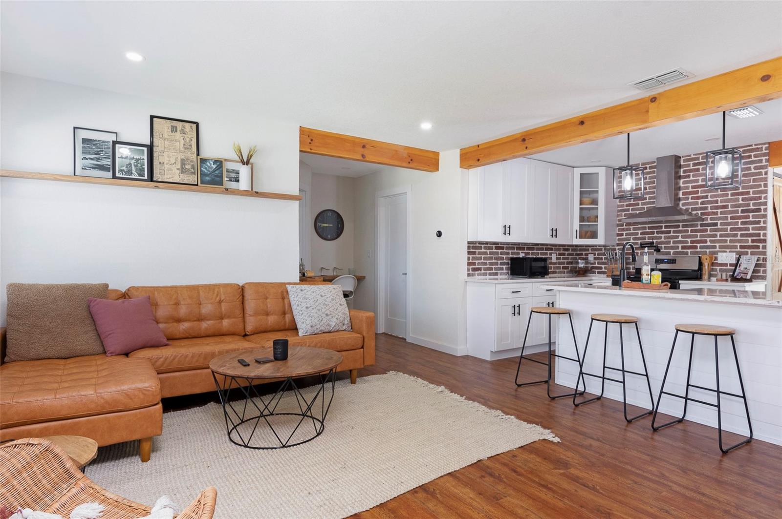 3646 ALABAMA AVE NE — photo 3