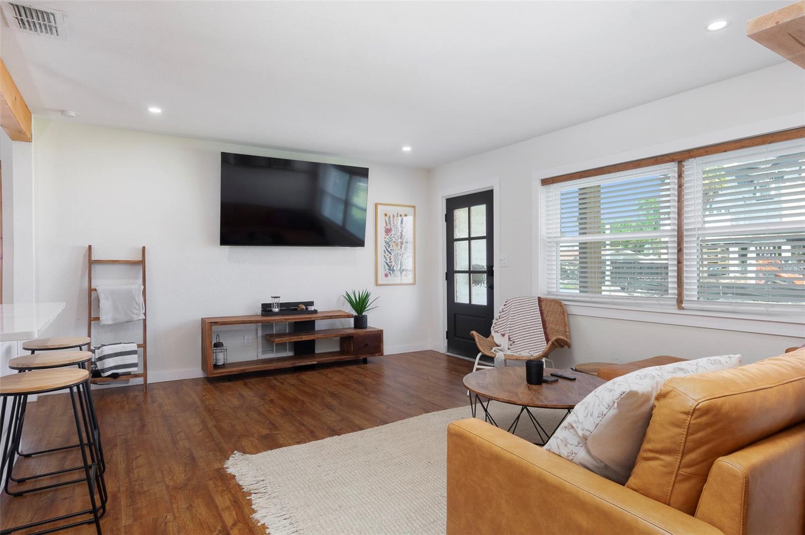 3646 ALABAMA AVE NE — photo 4