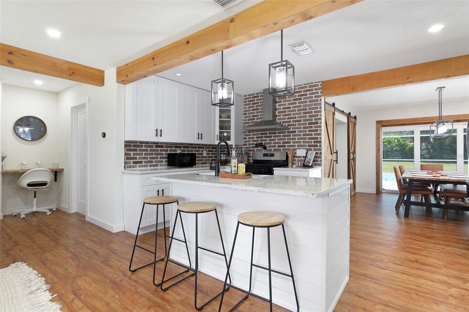 3646 ALABAMA AVE NE — photo 8