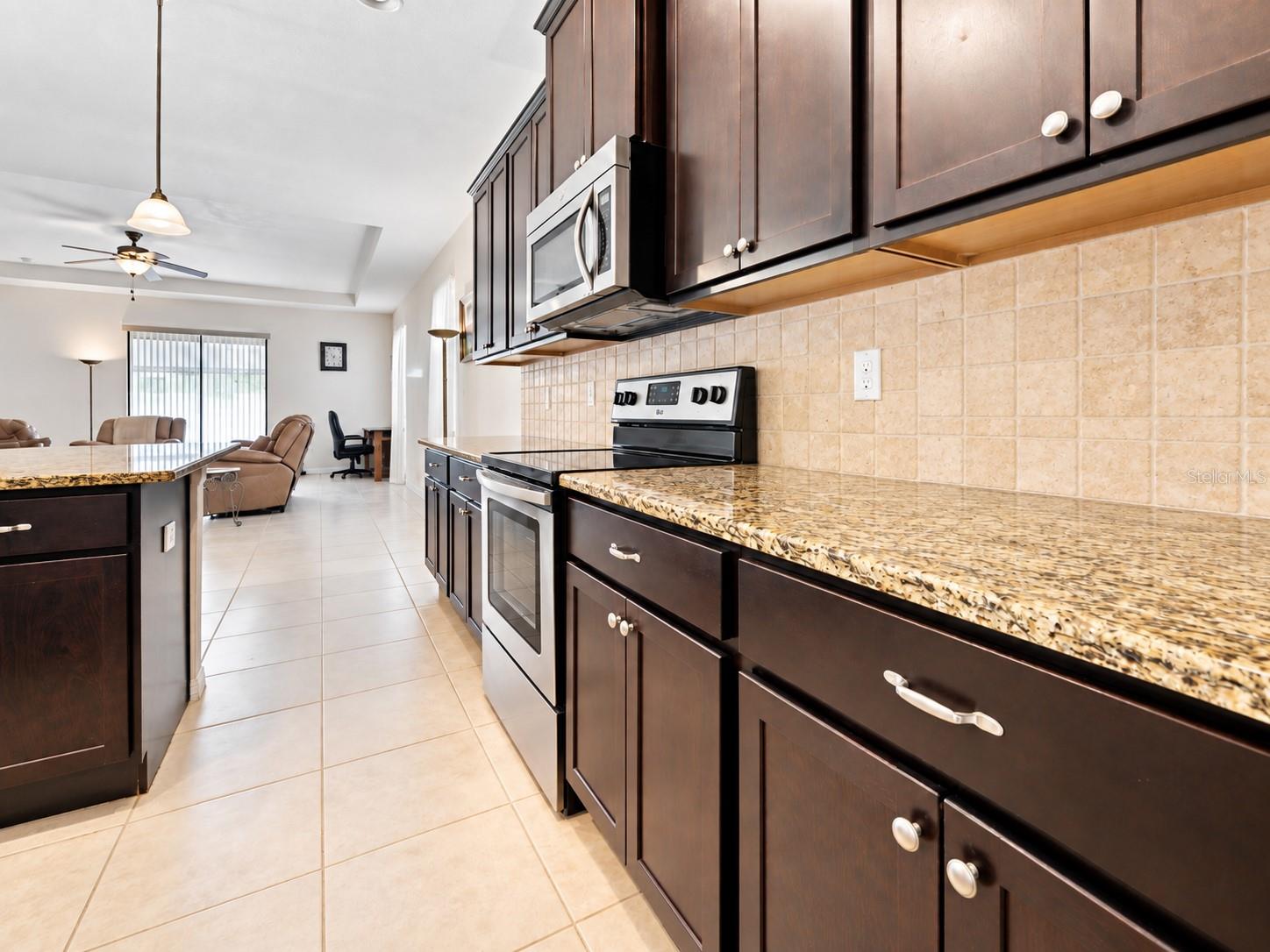 12511 BALLENTRAE FOREST DR — photo 9