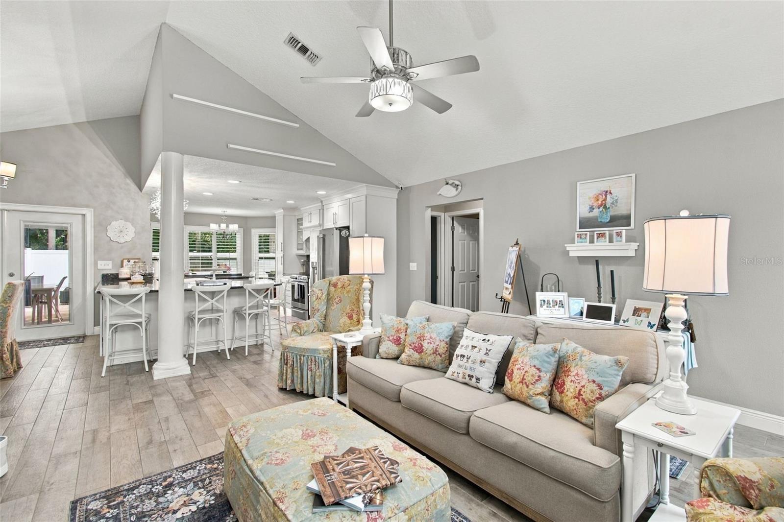 7208 HIDEAWAY TRL — photo 10