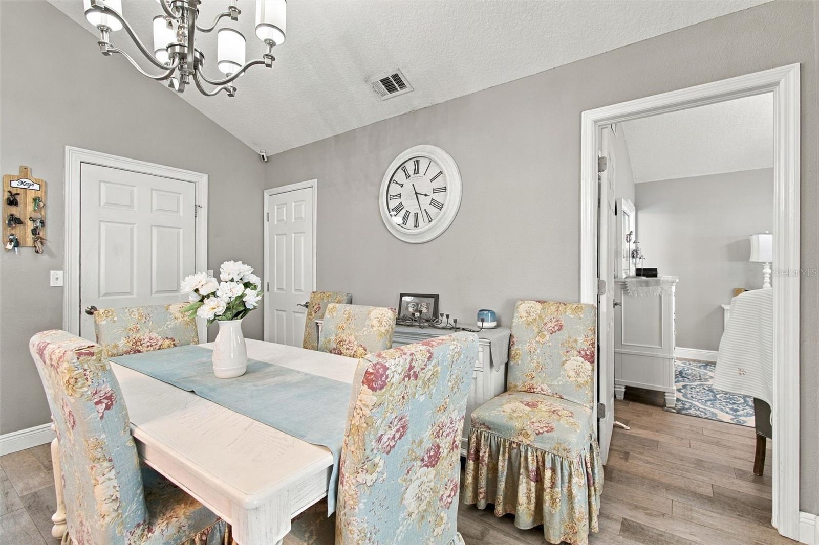 7208 HIDEAWAY TRL — photo 19