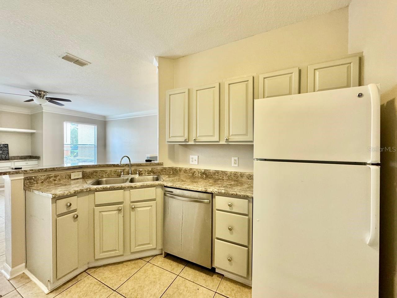 17942 VILLA CREEK DR #17942 — photo 9