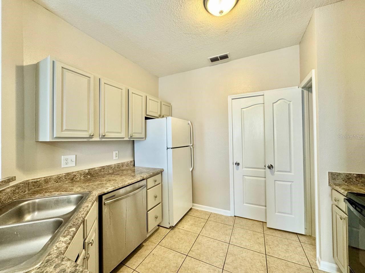 17942 VILLA CREEK DR #17942 — photo 7