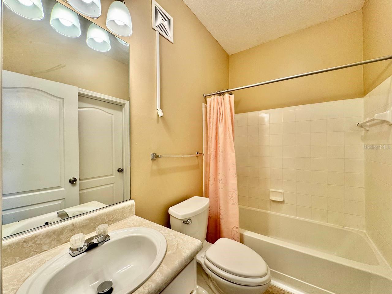 17942 VILLA CREEK DR #17942 — photo 13