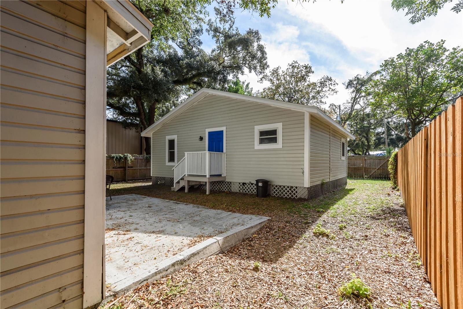 806 E HAMILTON AVE — photo 32