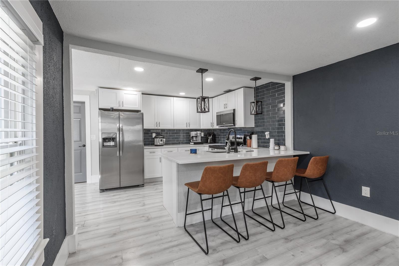 806 E HAMILTON AVE — photo 9