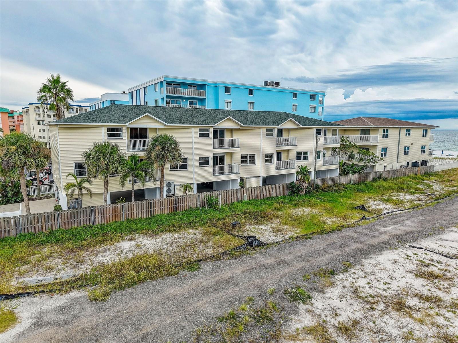 18522 GULF BLVD #D — photo 3