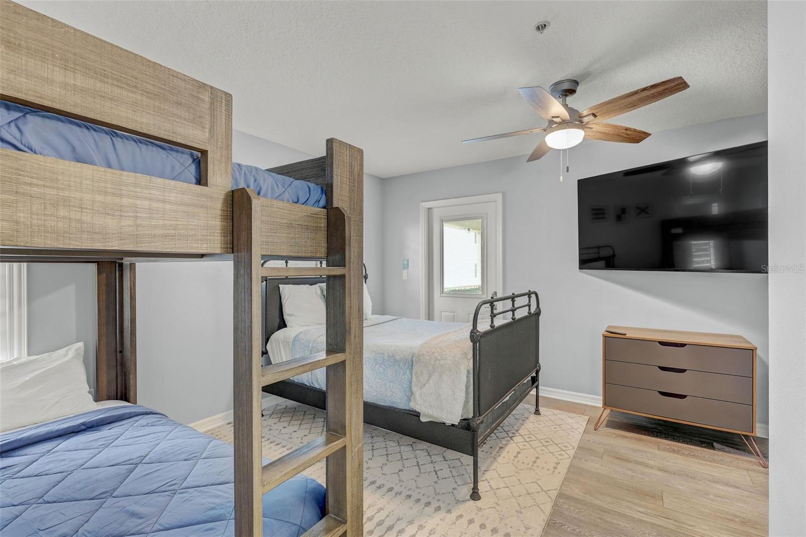 18522 GULF BLVD #D — photo 28