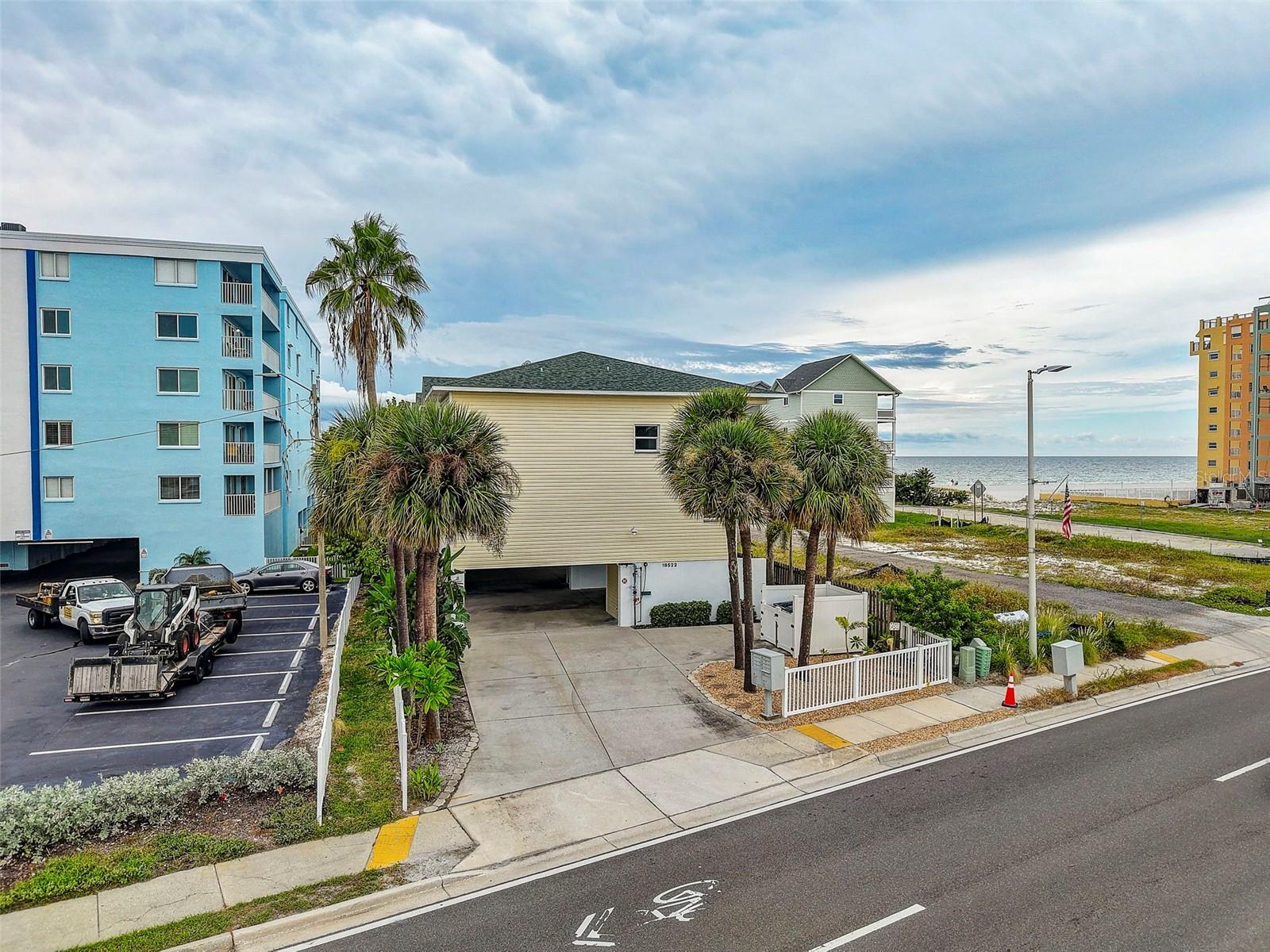 18522 GULF BLVD #D — photo 2