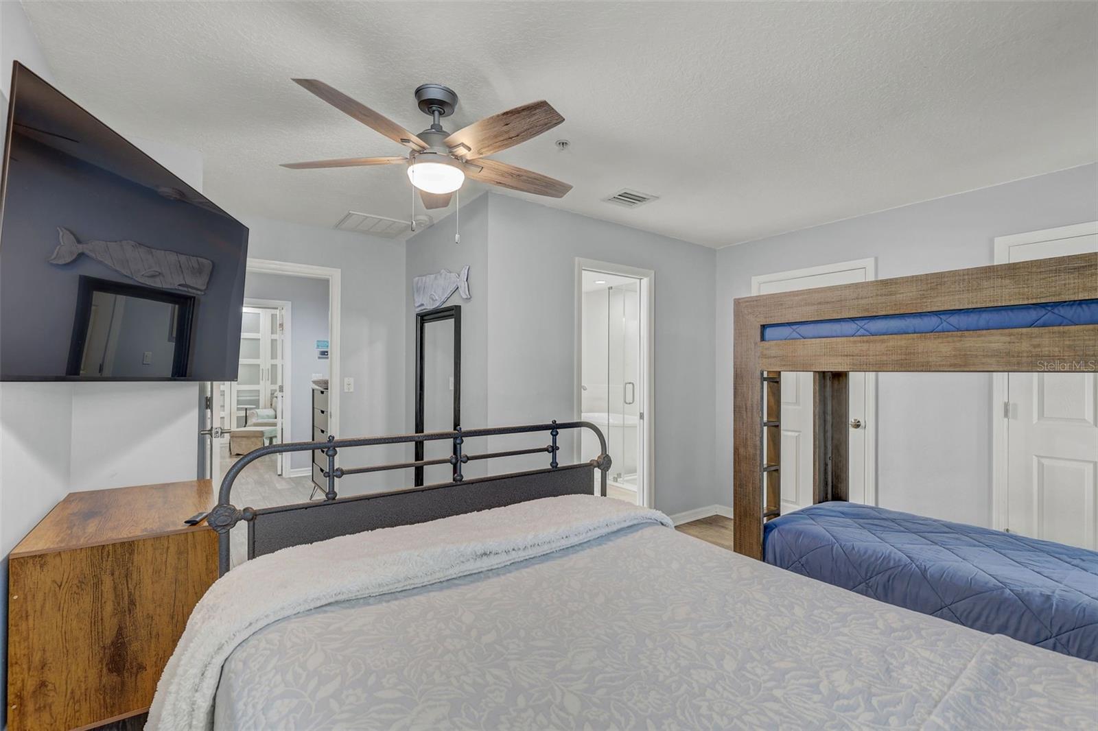 18522 GULF BLVD #D — photo 29