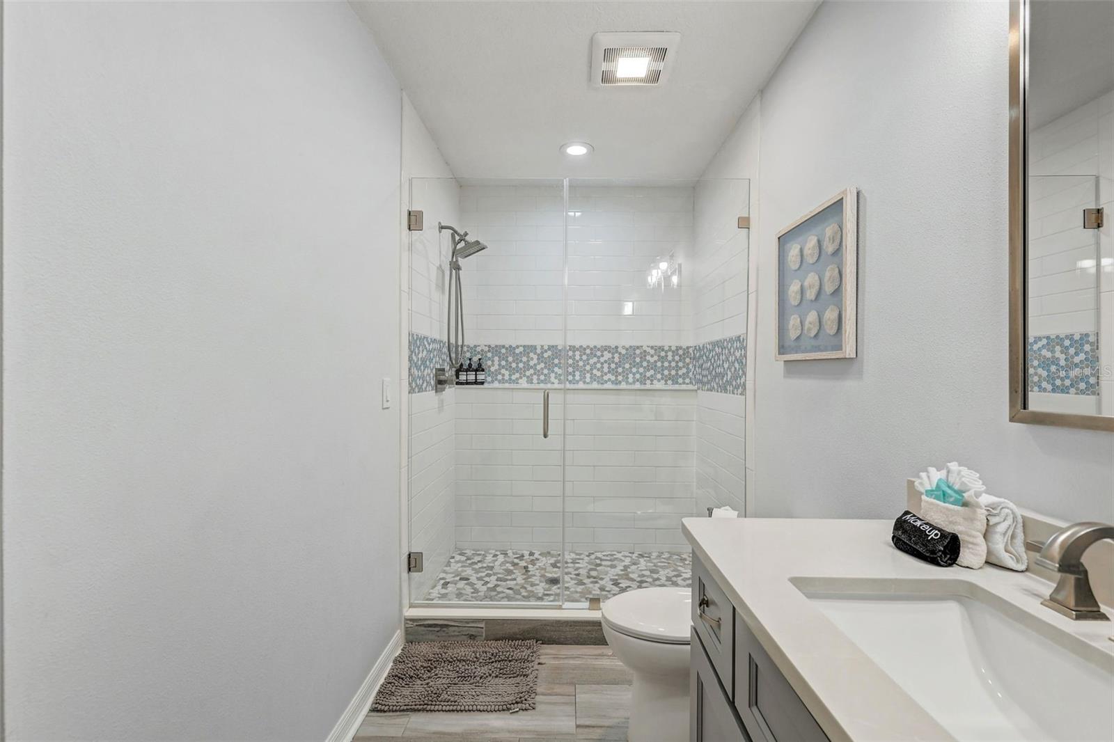 18522 GULF BLVD #D — photo 25