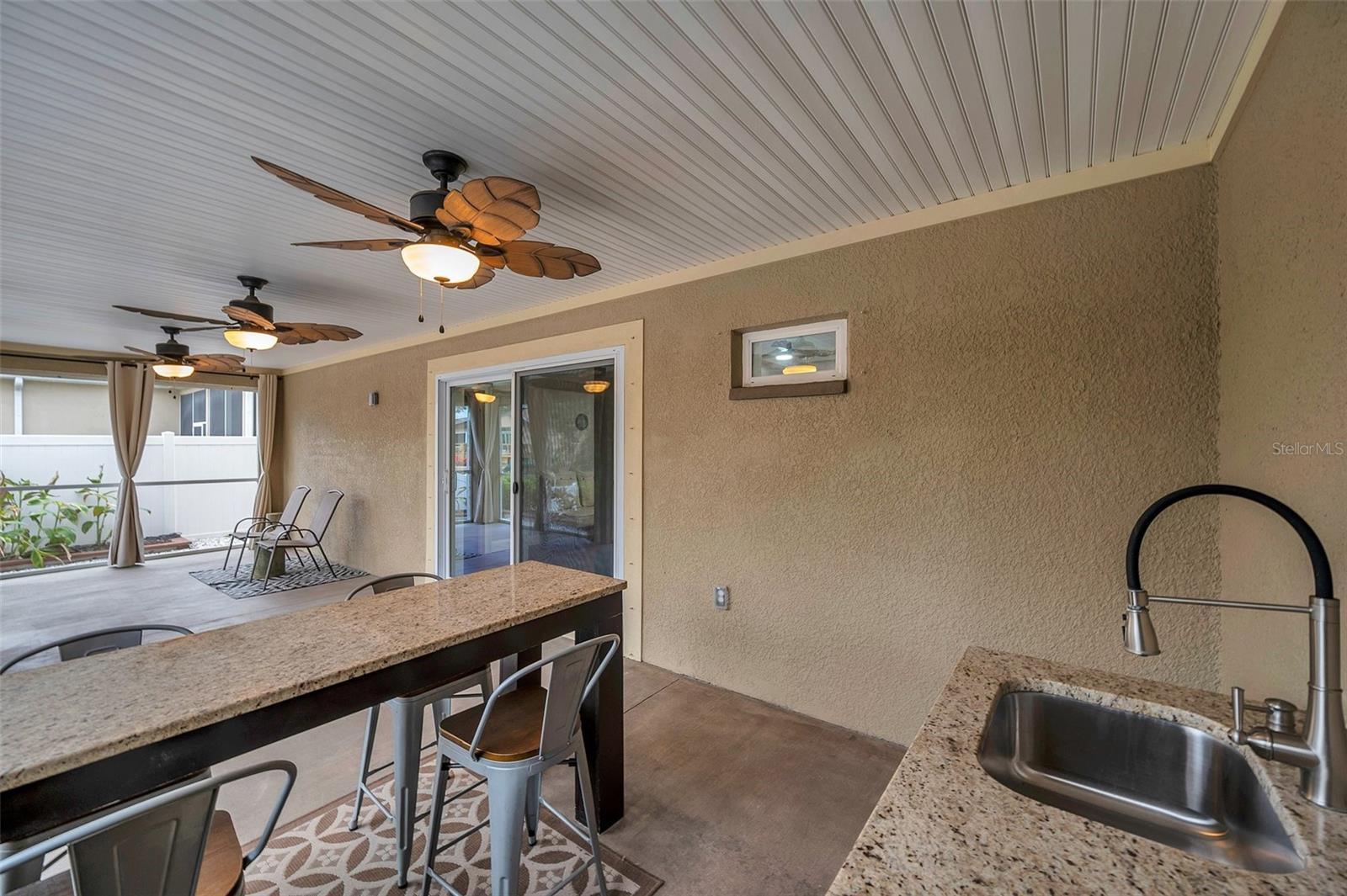 8 CITRUS DR — photo 25