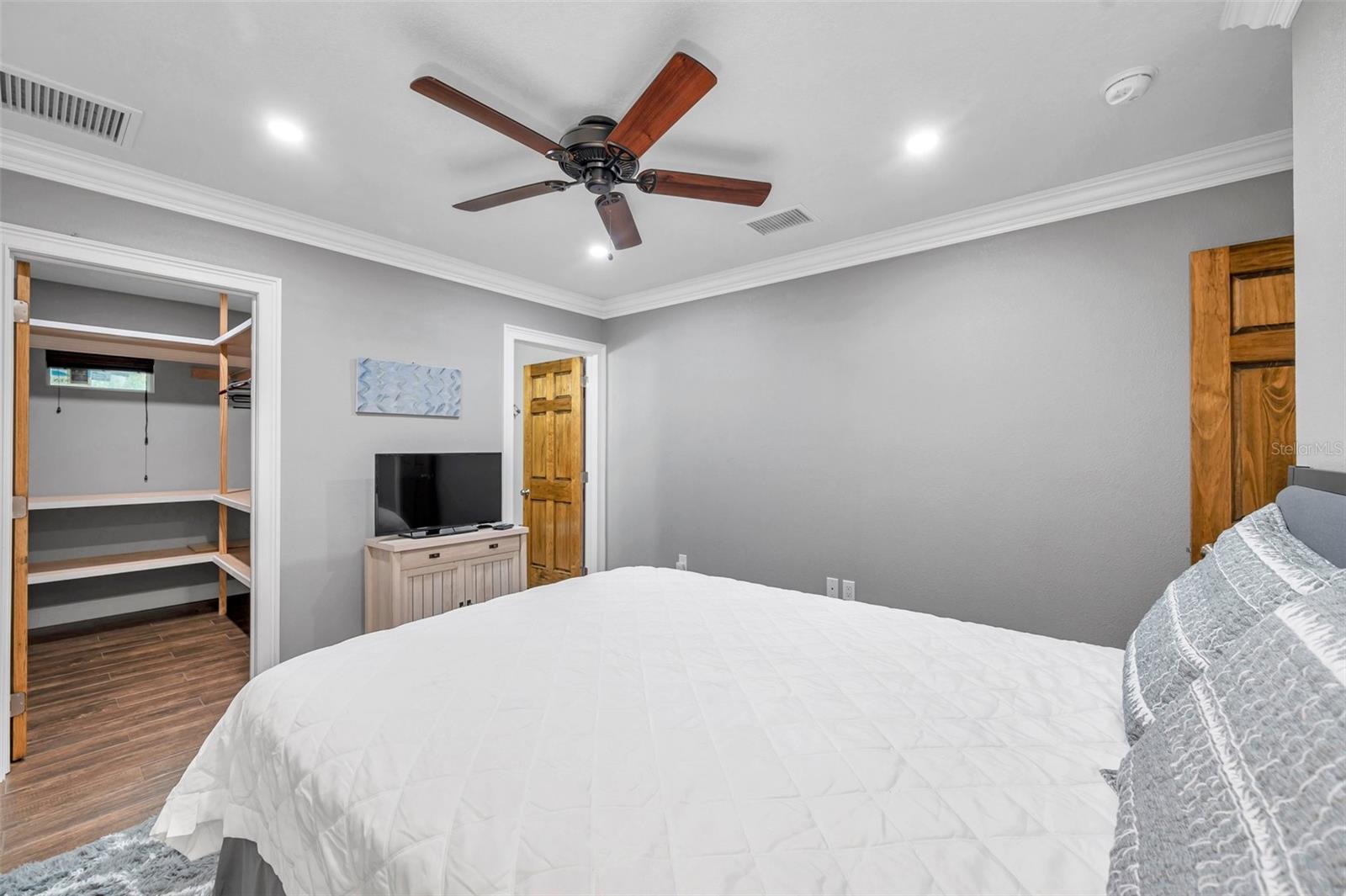 8 CITRUS DR — photo 61