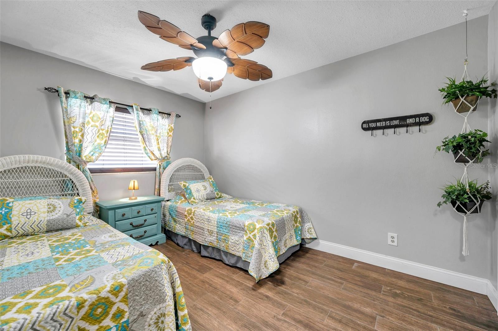 8 CITRUS DR — photo 57