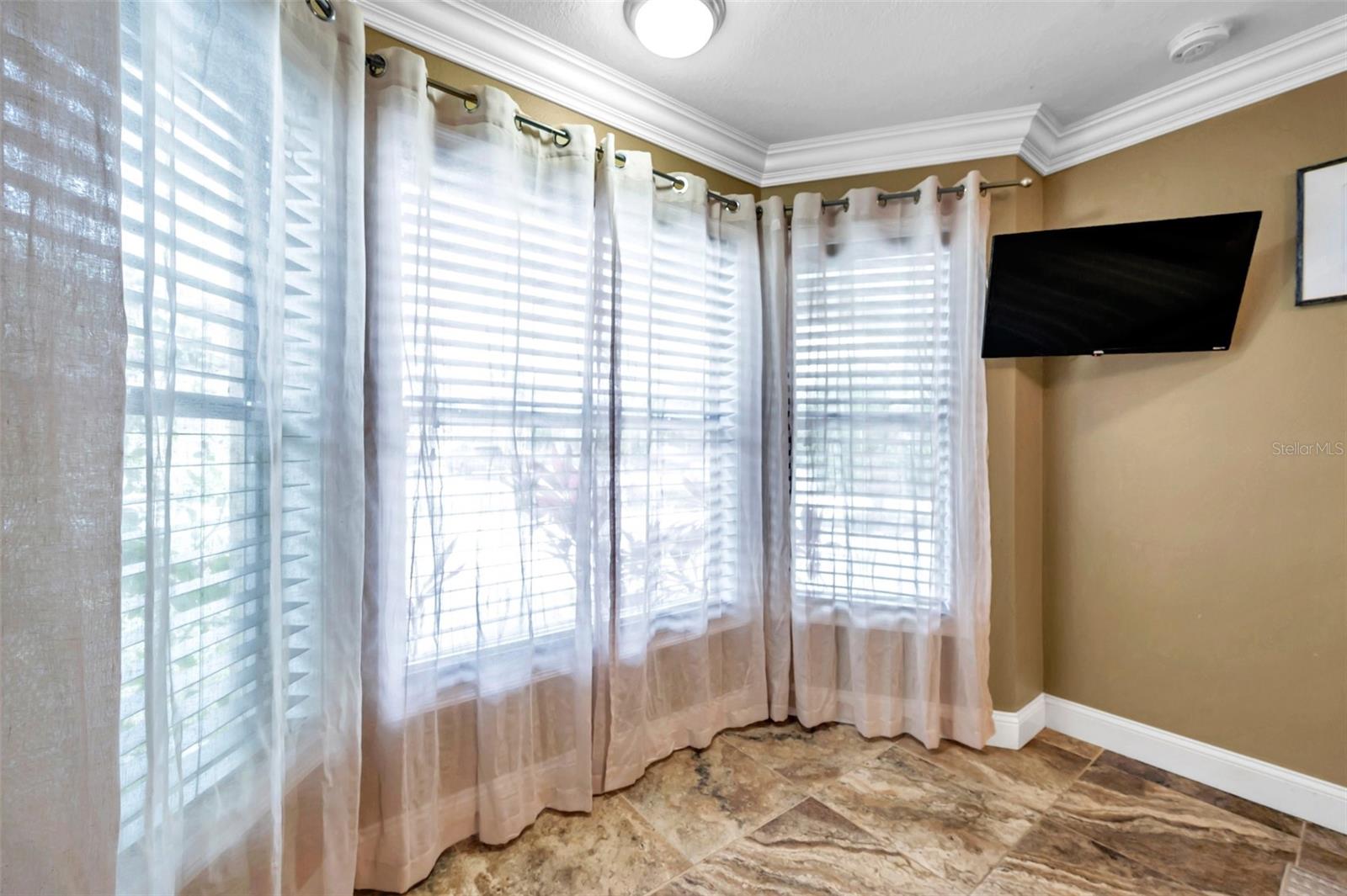 8 CITRUS DR — photo 72