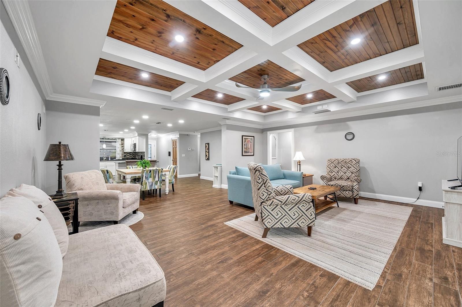8 CITRUS DR — photo 44