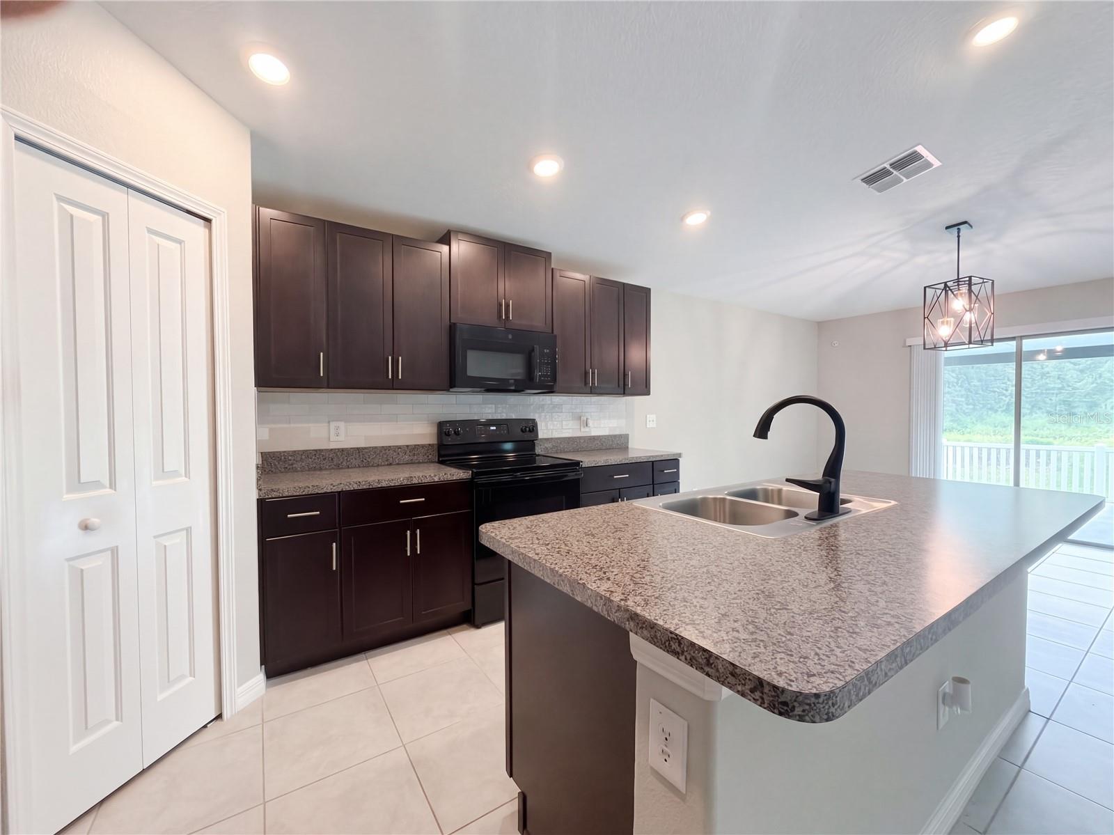 39938 HARMON GROVE CT — photo 11