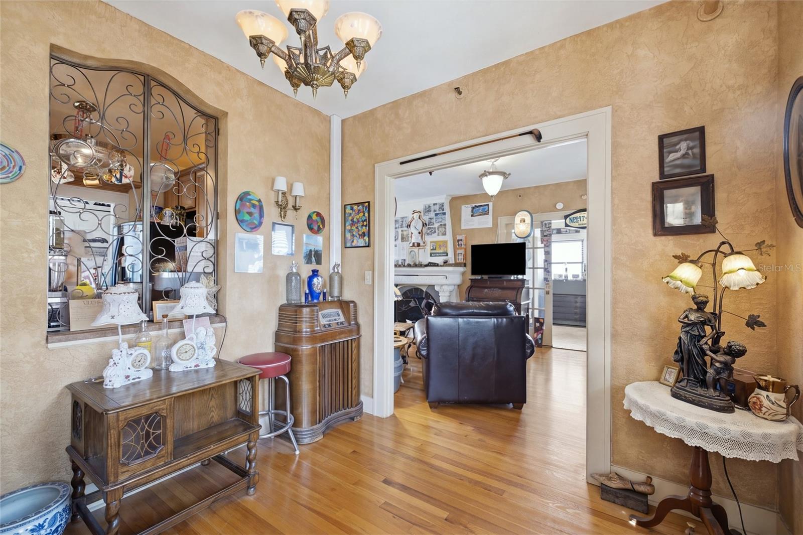 130 4TH AVE N #702 — photo 3