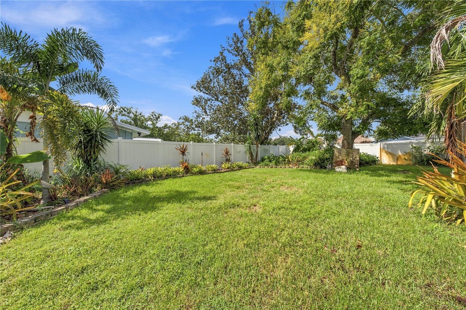 13510 GIBBONS PASS — photo 33