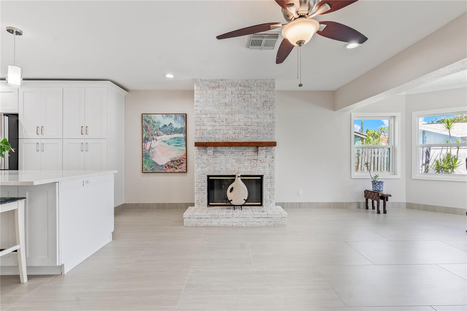 404 HARBOR DR S — photo 12