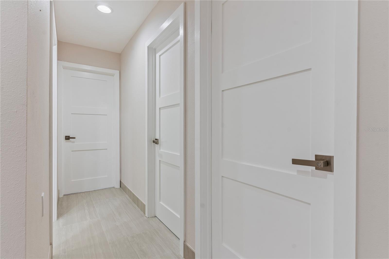 404 HARBOR DR S — photo 22