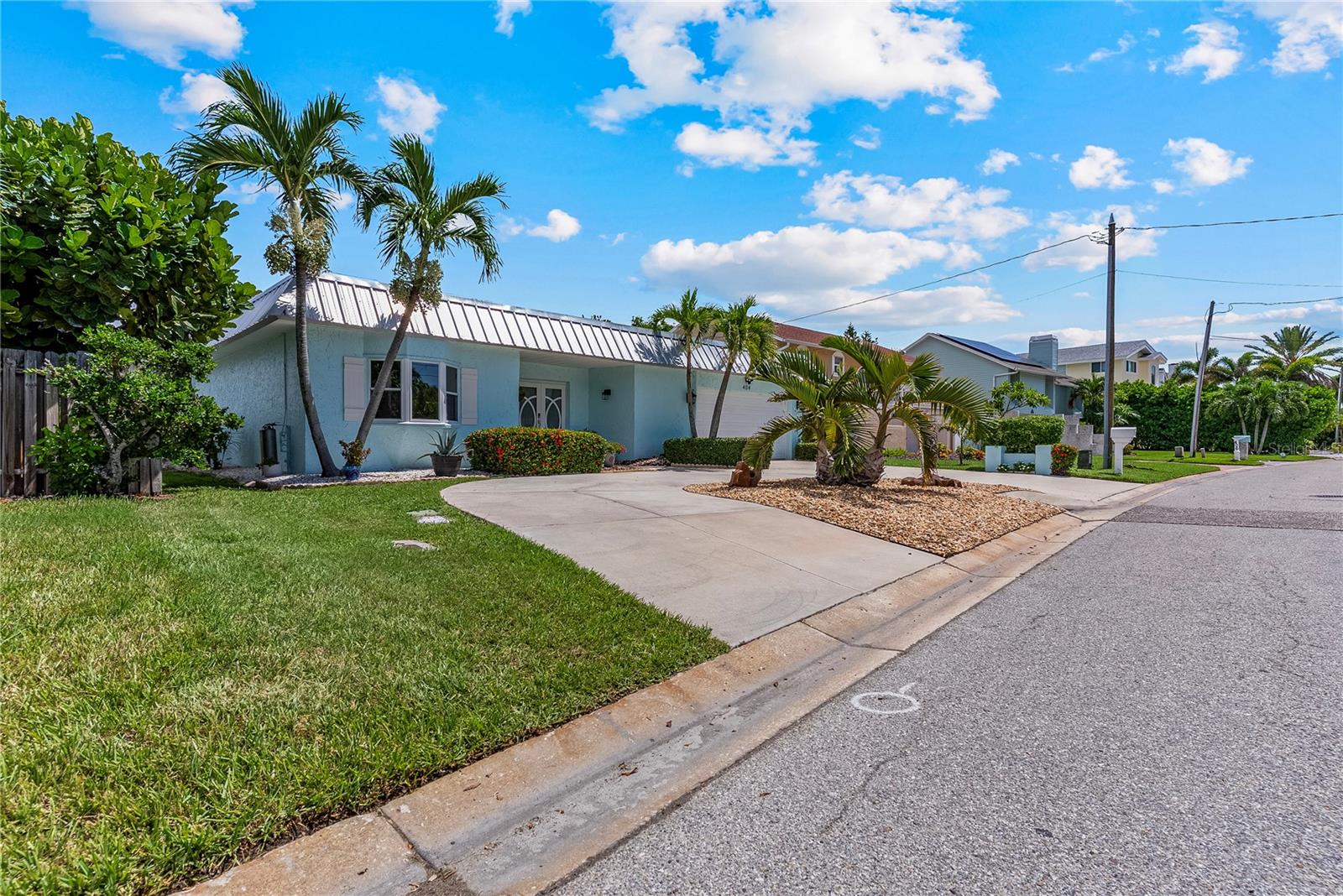 404 HARBOR DR S — photo 49