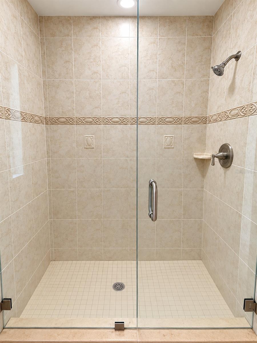 4116 SUMMERDALE DR — photo 10