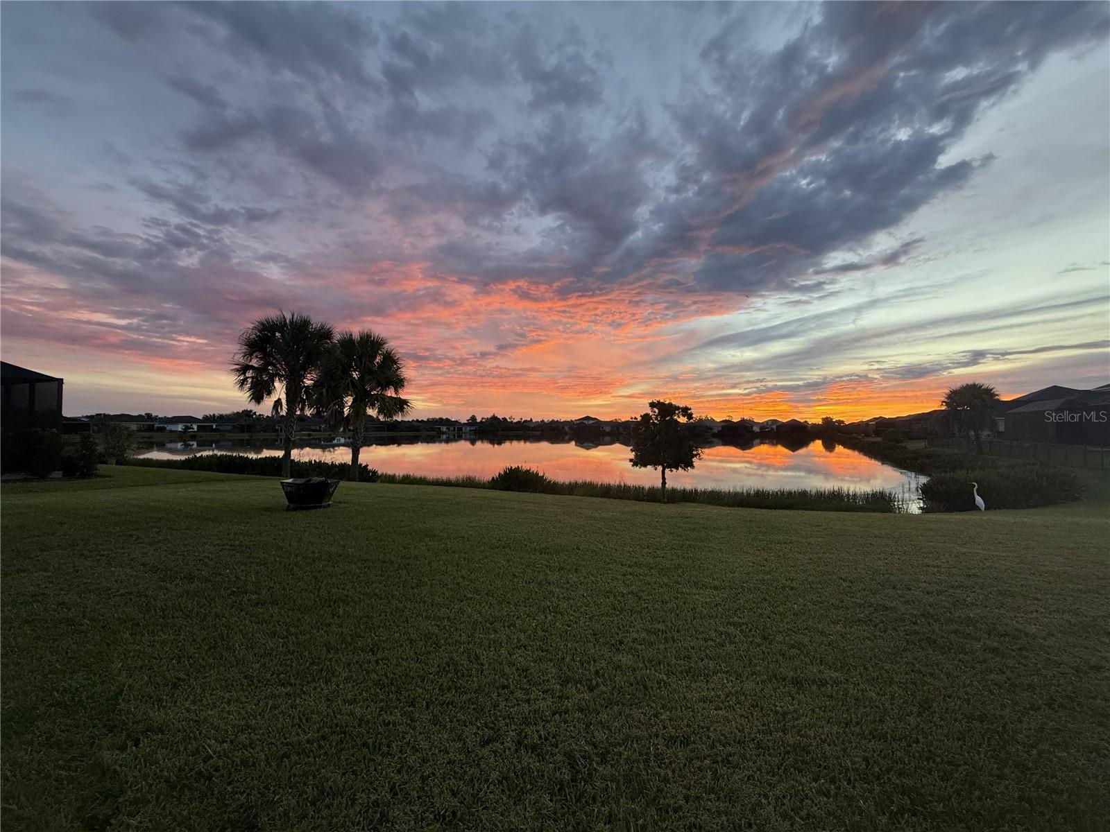 4618 FOXTAIL DR — photo 3