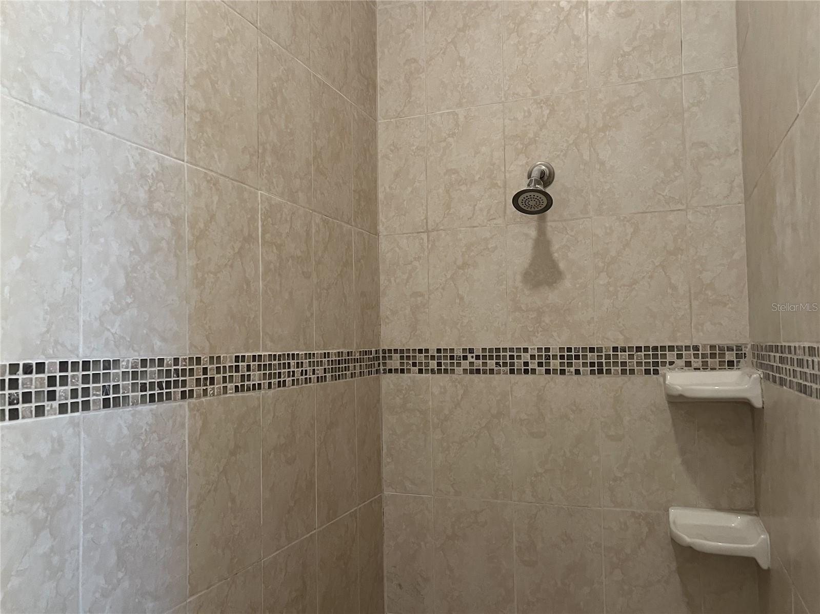 635 KENNETH WAY — photo 22