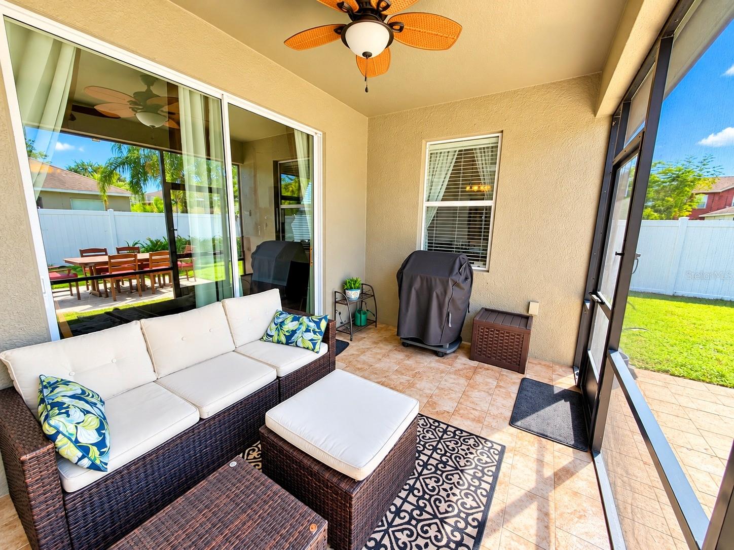 3748 ROUND TABLE CT — photo 8