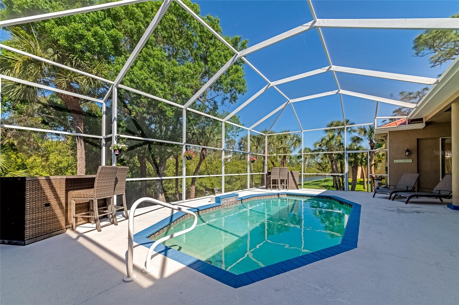 1101 KINGS WAY DR — photo 2