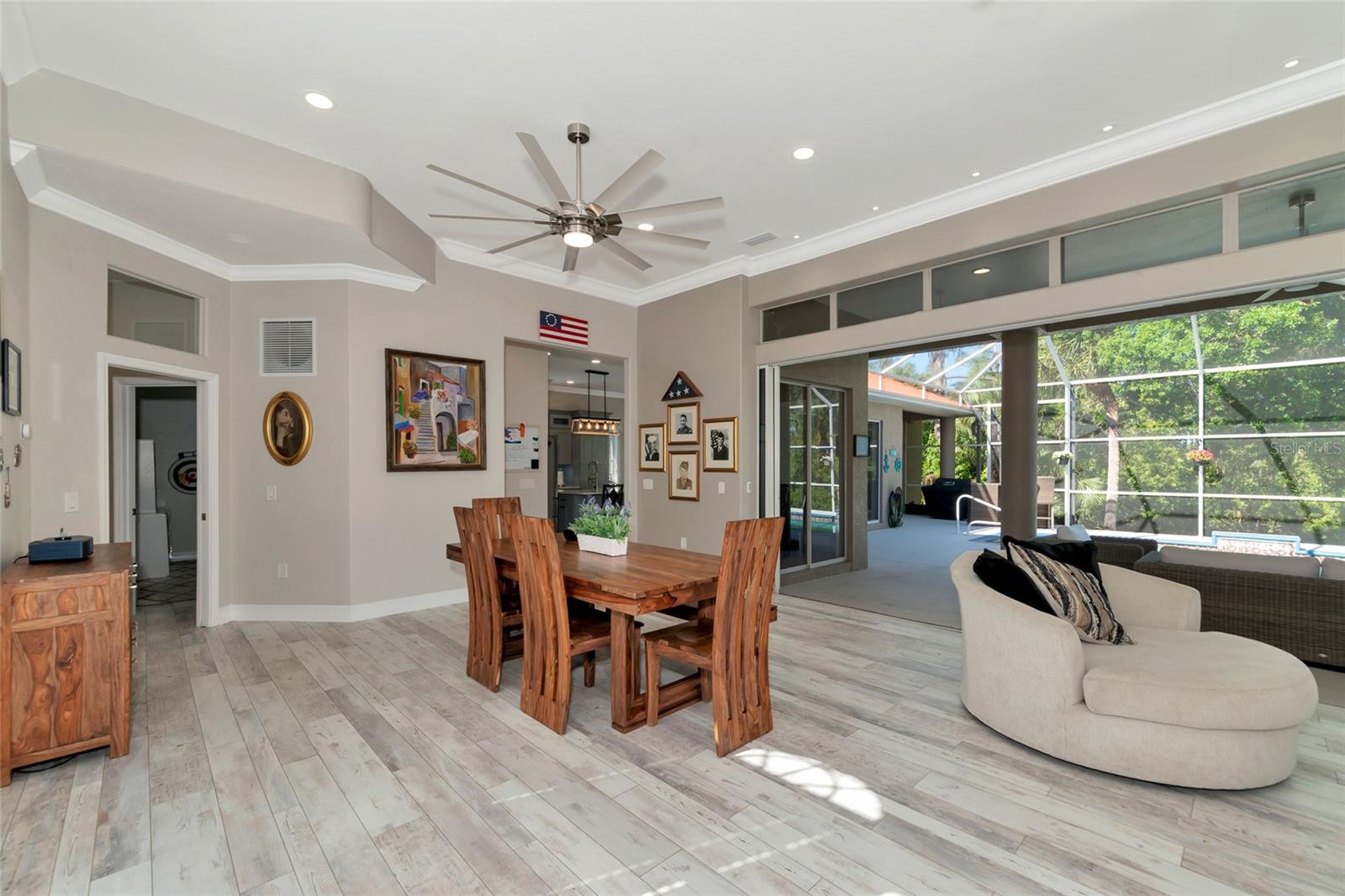 1101 KINGS WAY DR — photo 3