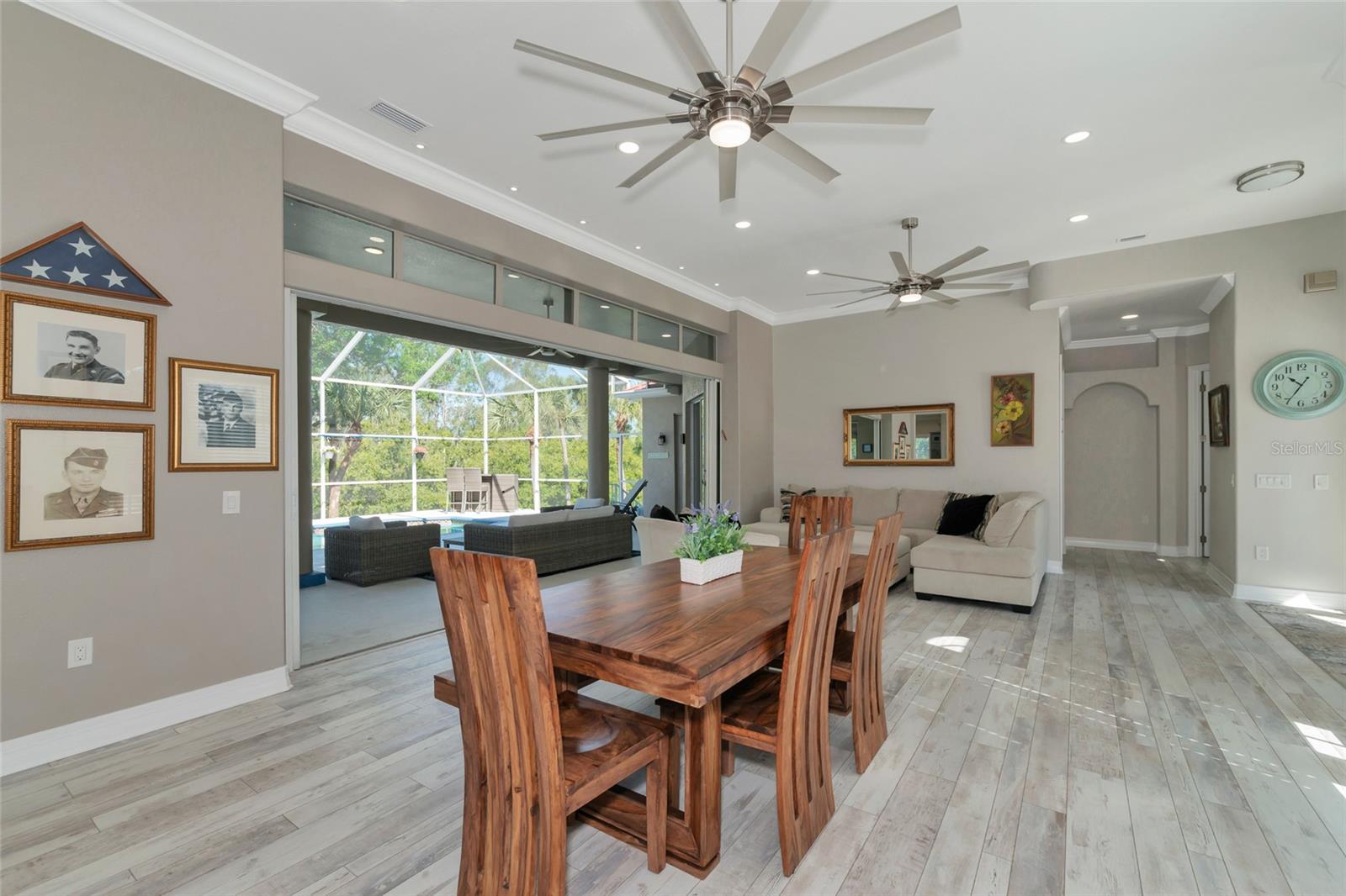 1101 KINGS WAY DR — photo 11