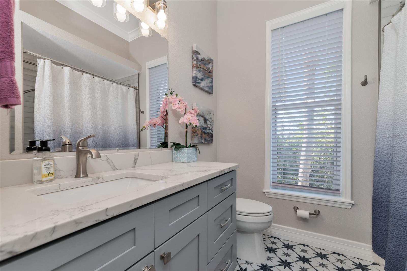 1101 KINGS WAY DR — photo 29
