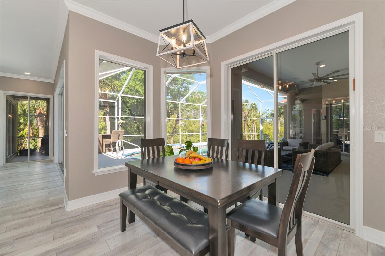 1101 KINGS WAY DR — photo 15