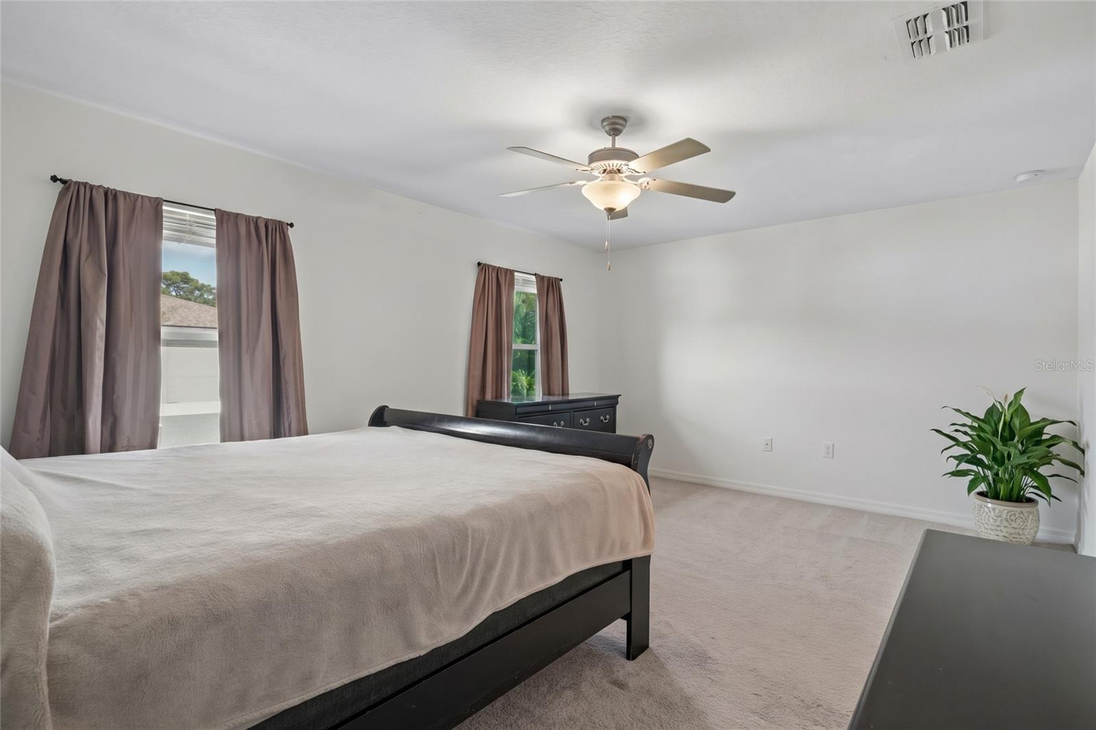 5111 FORUM BLVD — photo 16