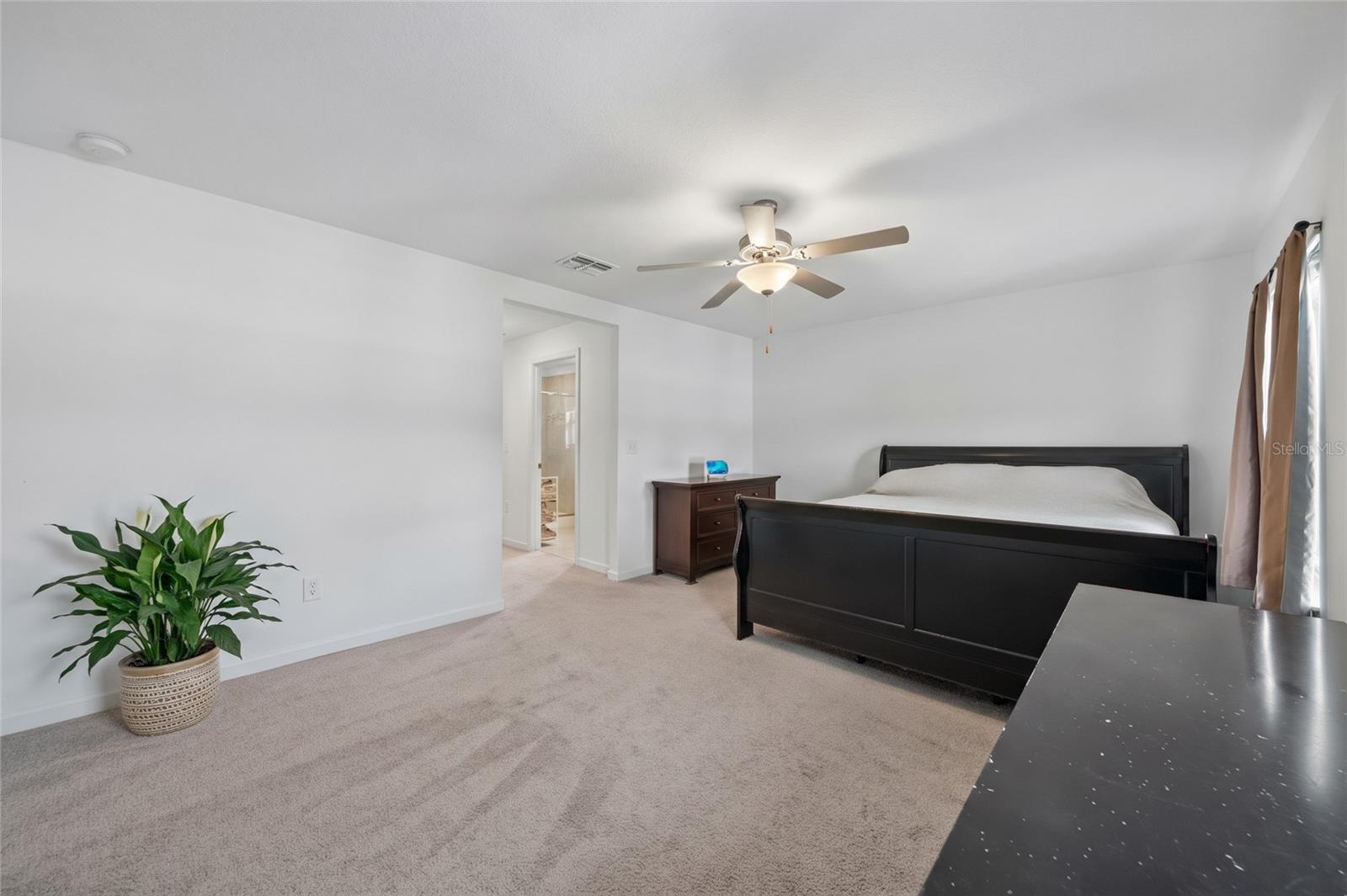 5111 FORUM BLVD — photo 15