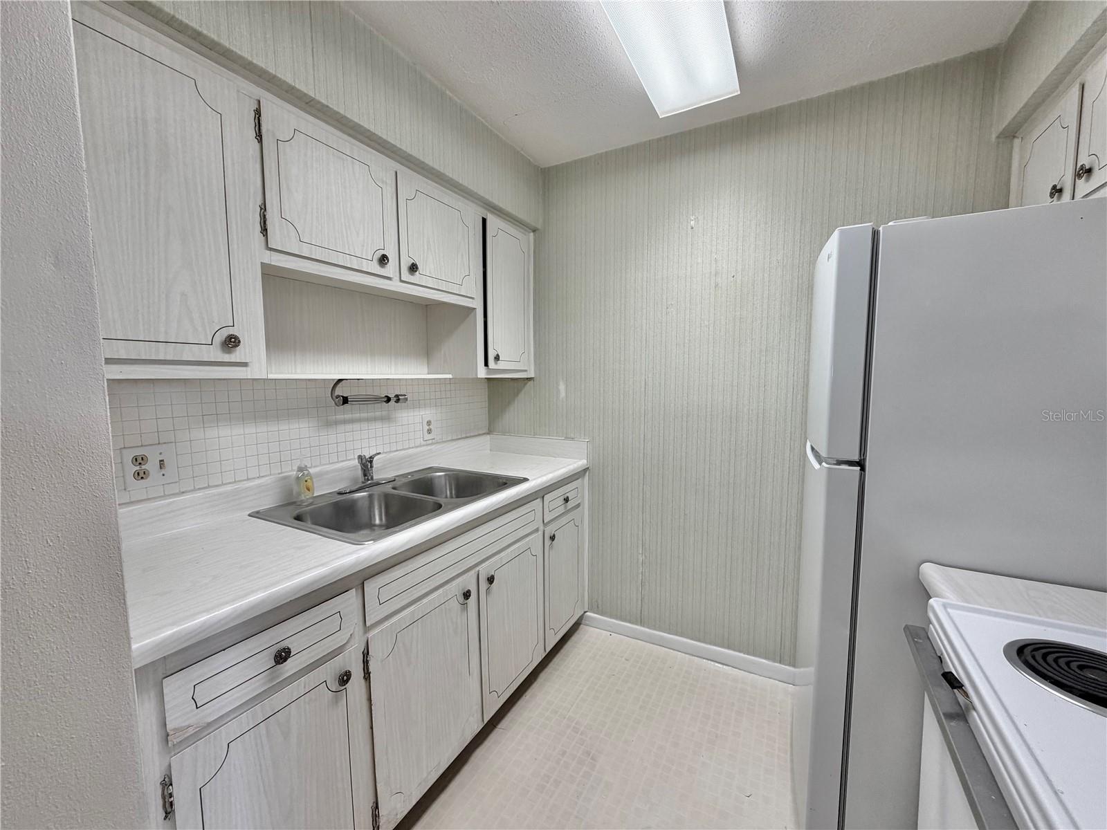 2344 SHELLEY ST #12 — photo 5