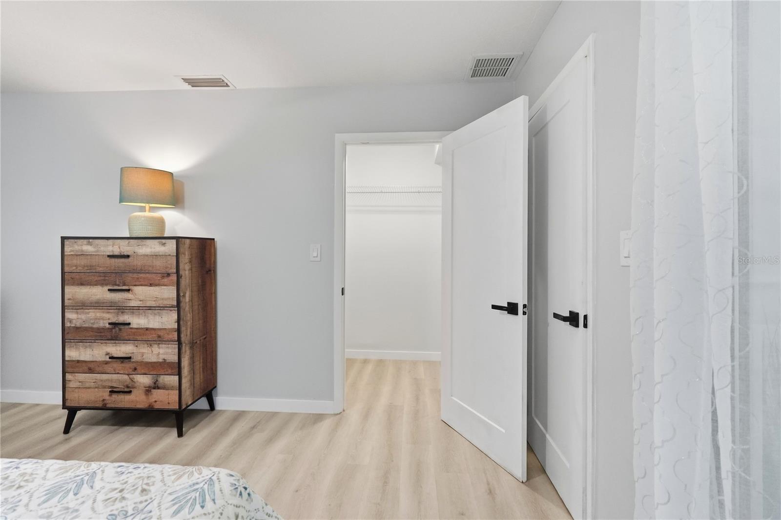 1721 DORCHESTER RD — photo 35