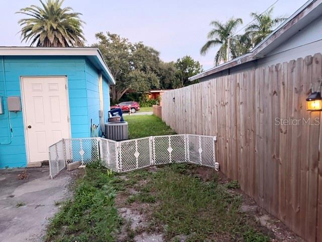 10357 KUMQUAT LN — photo 20