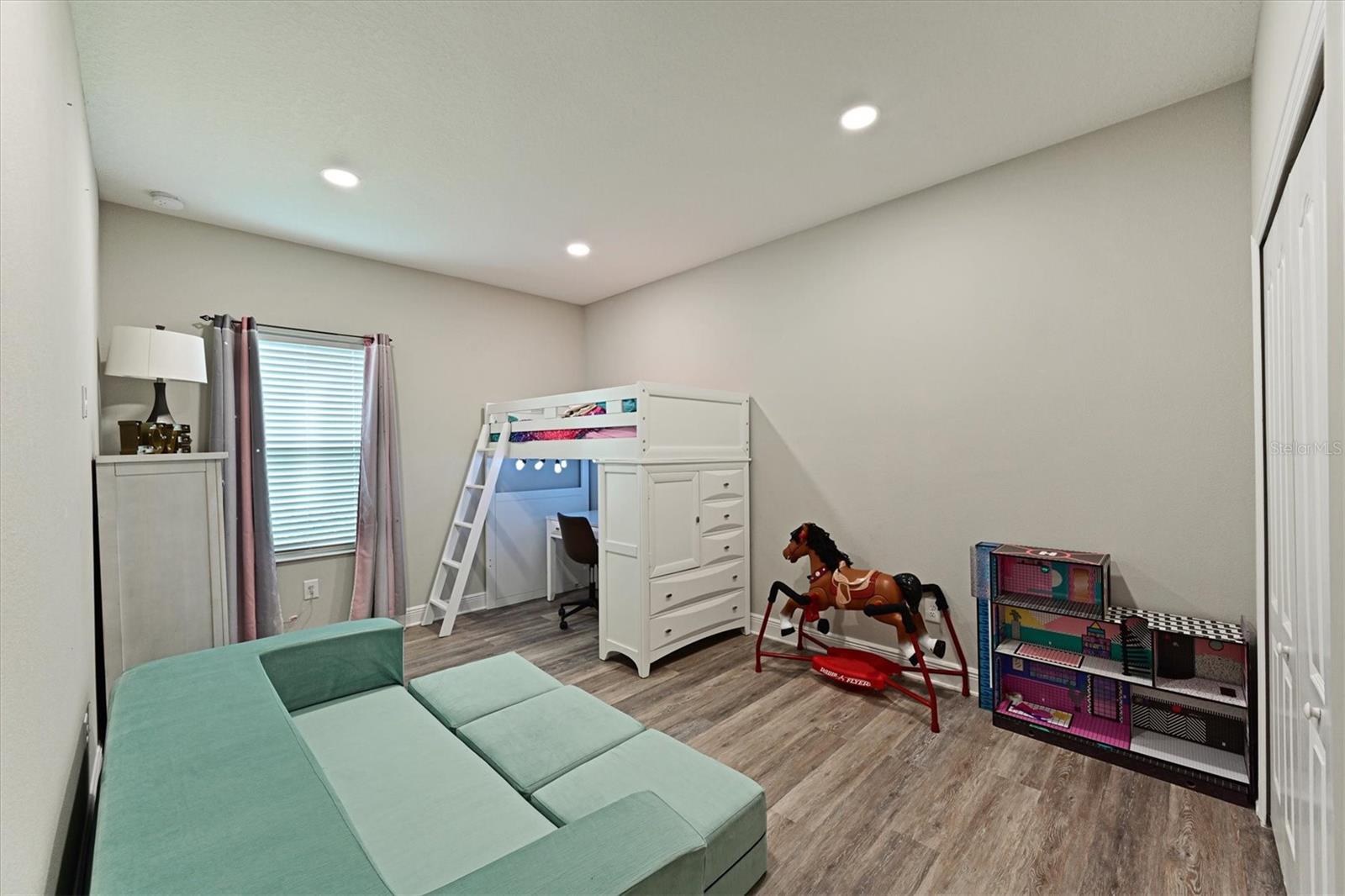 3522 SHIMMERING OAKS DR — photo 14