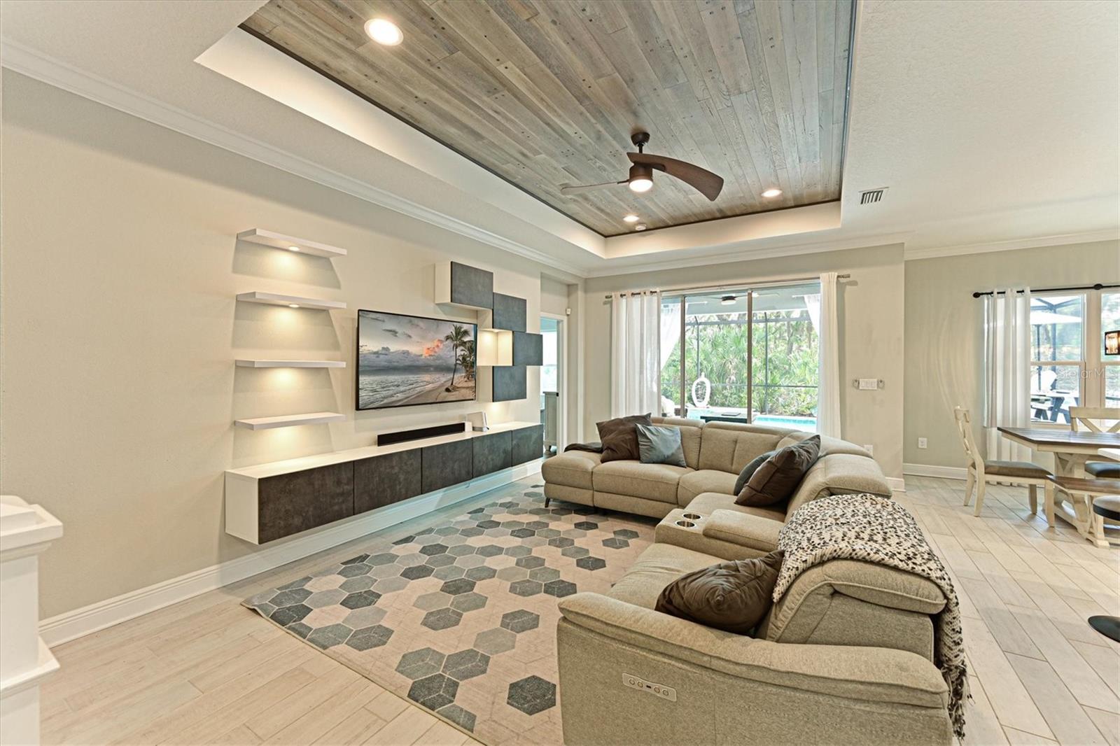 3522 SHIMMERING OAKS DR — photo 4