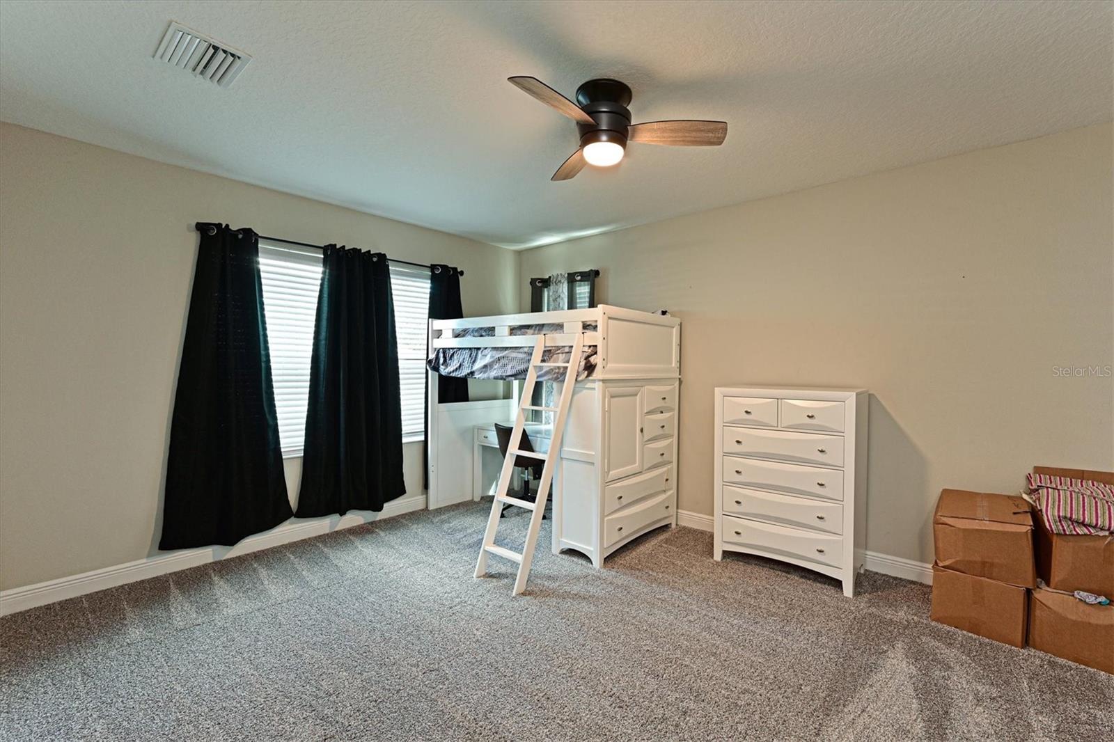3522 SHIMMERING OAKS DR — photo 17